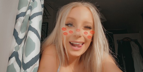 Alicia Anstey @aanstey cover picture