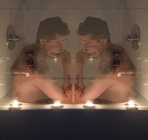 Aaron @aaronlee3333 cover picture