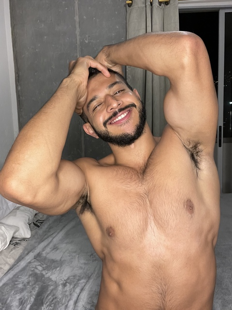 Alejo Bts @alejo_bts cover picture