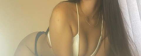 Alessandra Mua @alessamua cover picture