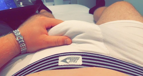 Alex22_bi @alex22_bi cover picture