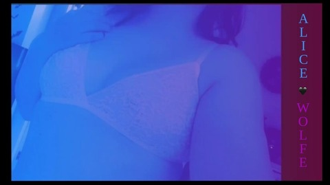 Alice Wolfe @alice_wolfe cover picture