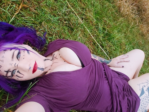 Alice-zombie @alicezombie cover picture