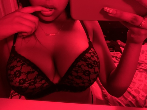 Alisha @alishahh cover picture