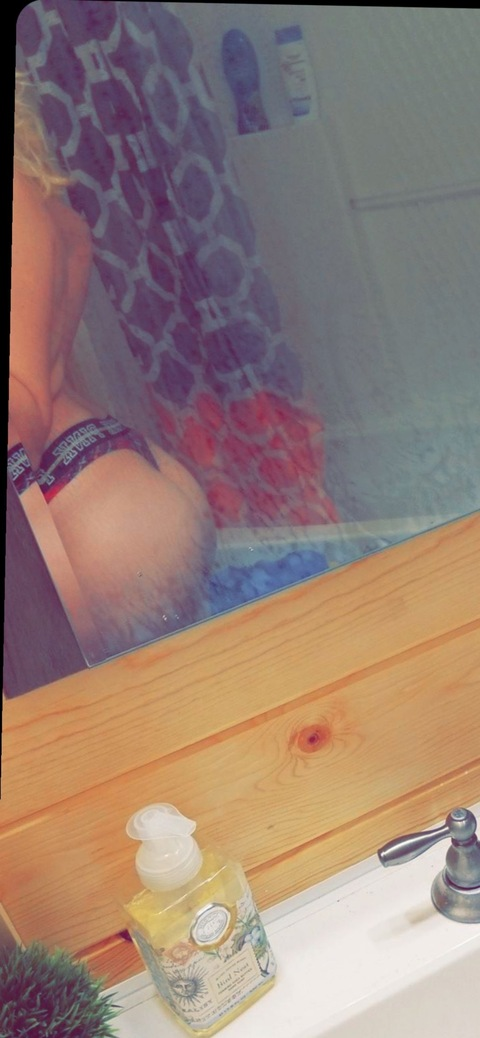 Amanduhh 🍑 @amanduhh27 cover picture
