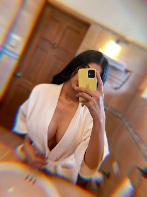 Amayrani @amayrani93 cover picture