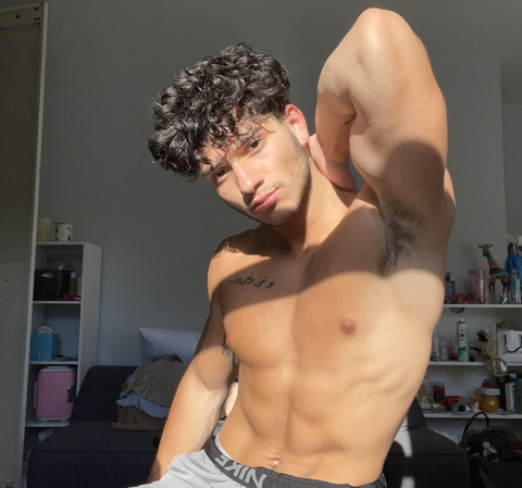 Emilio @amin_nyc cover picture