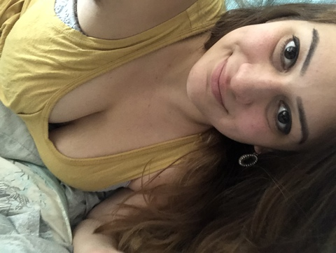 Ana_bananas8844 @ana_gonebananas cover picture