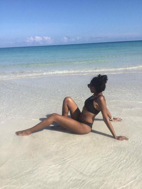 Andrea @andreaeaxo cover picture