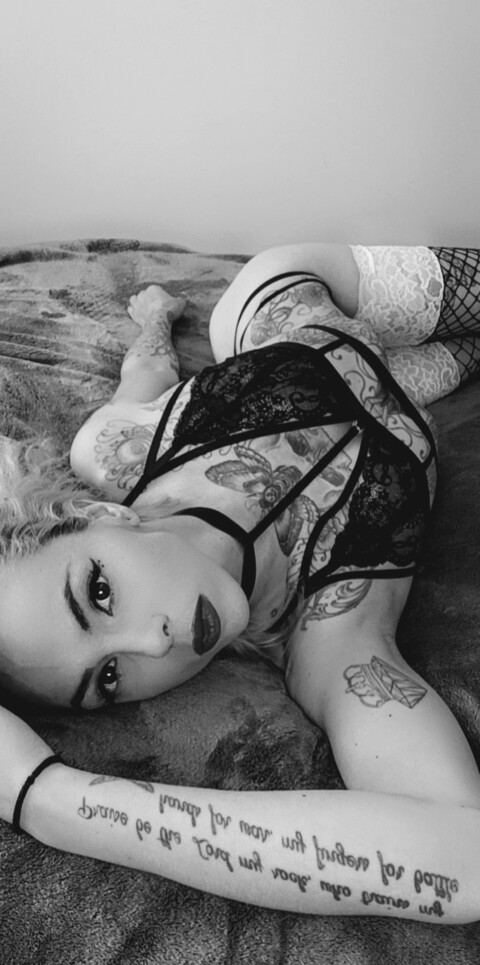 ARIA @aria_moon710 cover picture