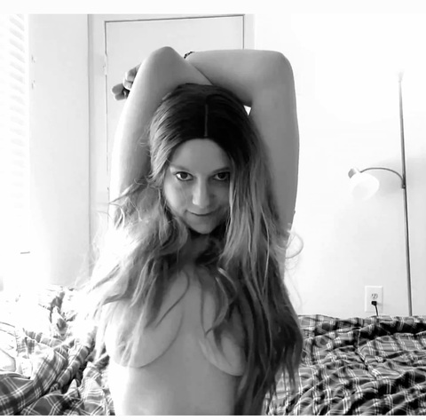 Ariel Monroe @arielmonroe420 cover picture
