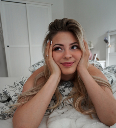 ASMR Janina @asmrjanina cover picture