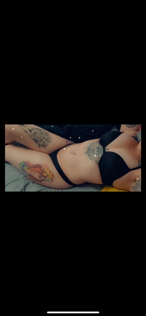 Aly @baby.snapback cover picture