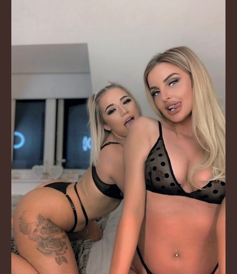 Your favourite bad girl x @badgirl.gs cover picture