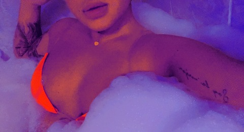 Bae🦋💎 @bae_geisha cover picture
