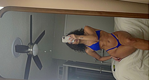 Bella @bellabooo02 cover picture