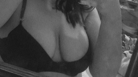 Bellota🍒 @bellota0 cover picture