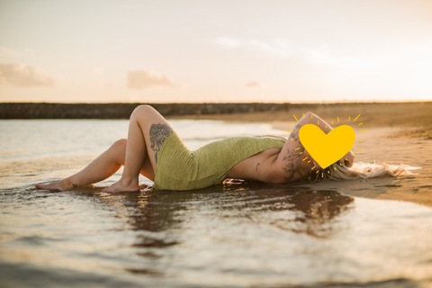 Violet M @bestkeptsecret1052 cover picture