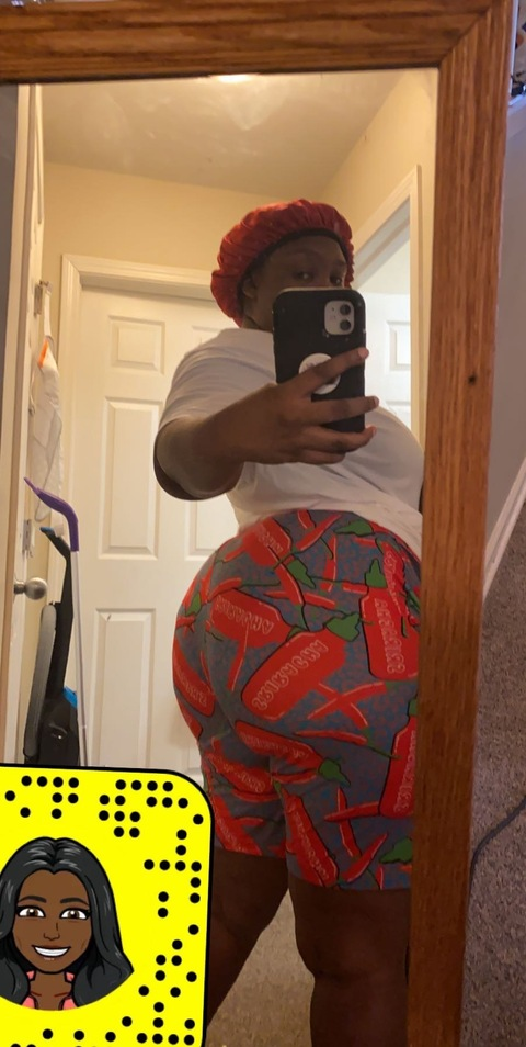 Char @bigbootychar1017 cover picture