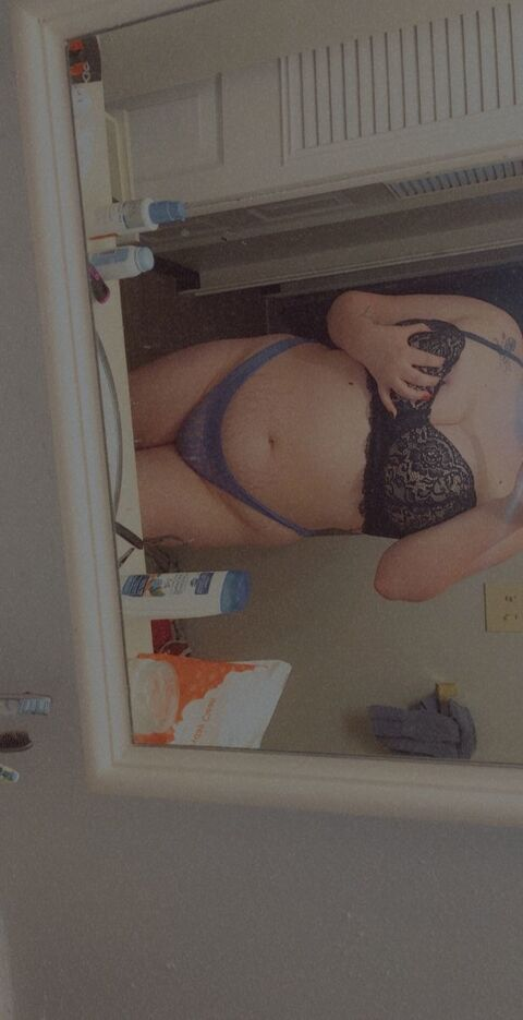 Whøre @bigtiddysubmissive889 cover picture
