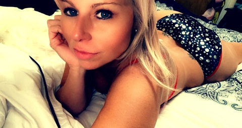 Sapphire @bikerchik250 cover picture