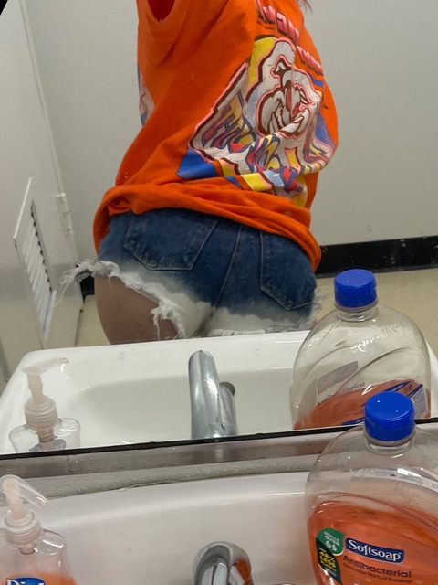 J 🤩 @bitesizebabydoll cover picture