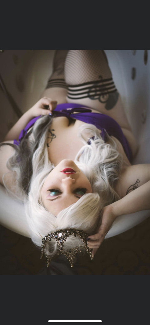 Linda @boobaby29 cover picture