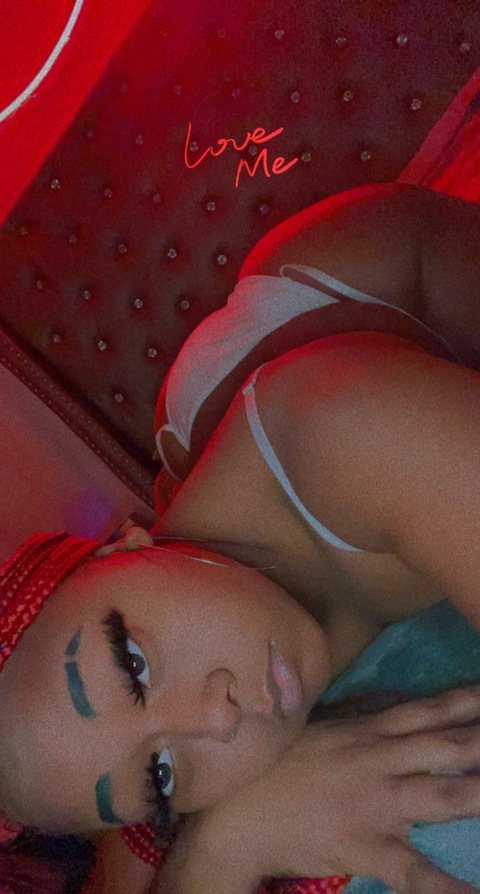 BigBratFranny @bratfranny cover picture