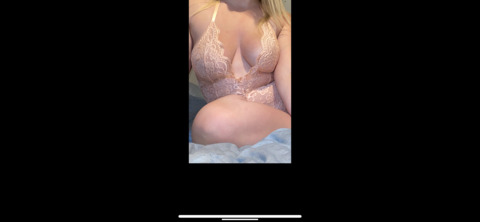 Kels @brattykels cover picture