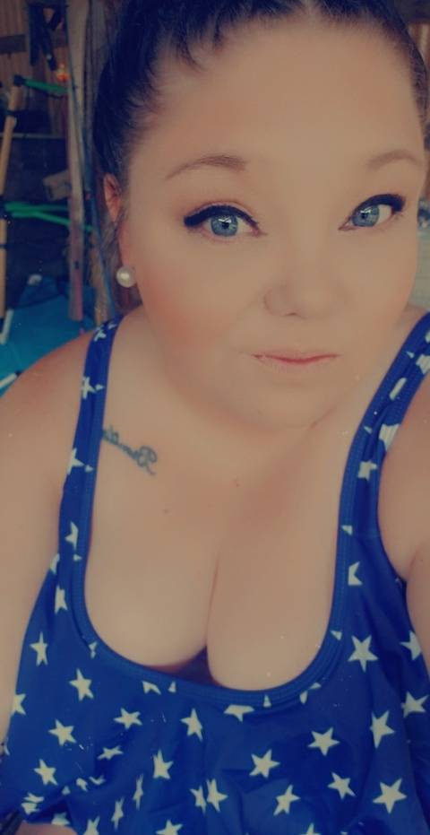 Brittainy Henson @brittlebaby13 cover picture