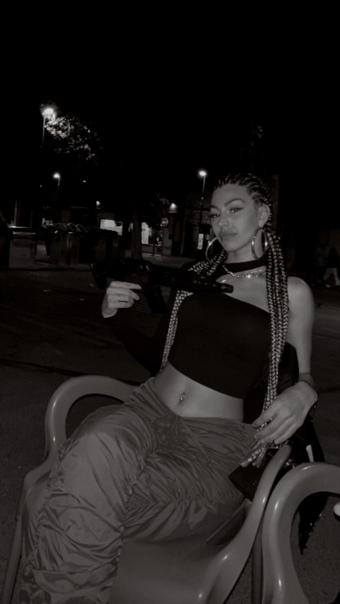 Andrea Palomares @brunettegirl18 cover picture