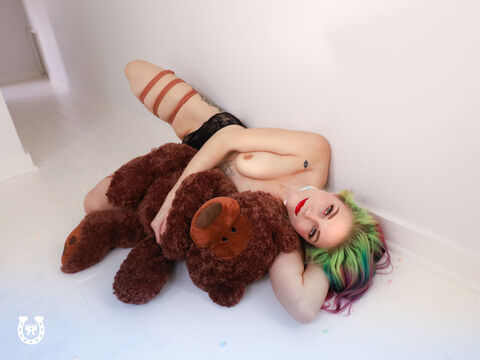 Bunni.Muffin @bunnimuffin cover picture