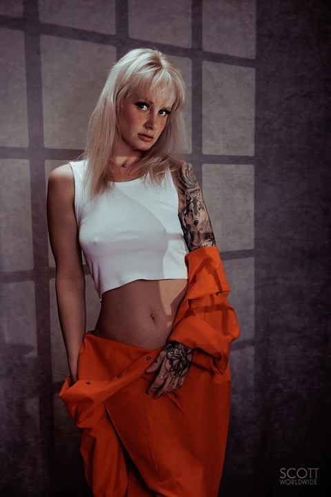 Carmella Jayne @carmellajayne cover picture