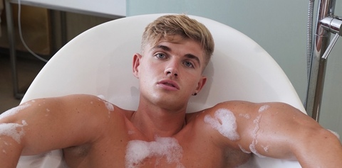 That guy for free 😉 @cassidyprivate cover picture