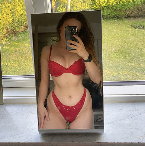 Camilla @cbhansen cover picture