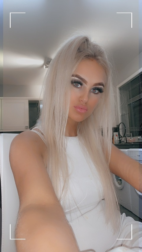 Chelsea Martin @chels1559 cover picture