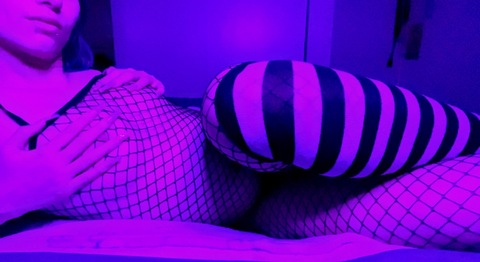 Cherry baby @cherrybbytitts cover picture
