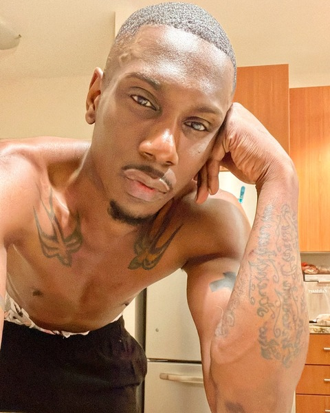 Seth @choc0lateprinc3 cover picture