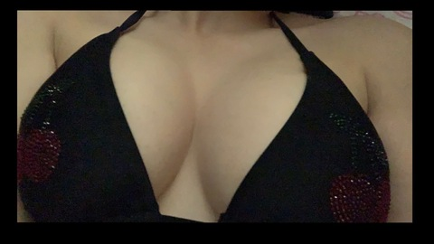 CherryBabe_69 @chrry_babe cover picture