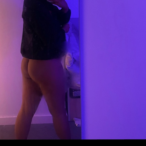 Celine @citygirlxo cover picture