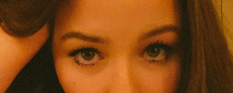 Claire @clairecatr cover picture