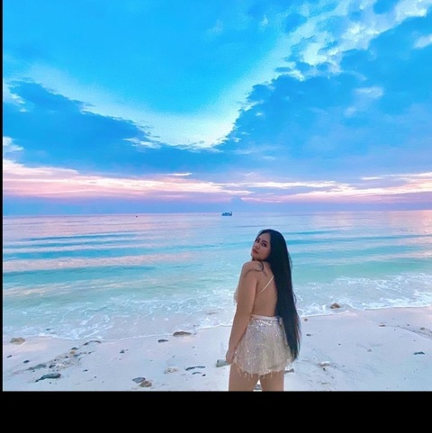 Medy NW @comeonmababemedy cover picture