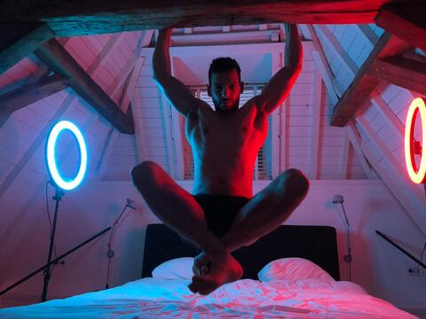 Curved Marvin @curvedmarvin cover picture