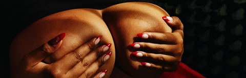 curvymoana @curvymoana cover picture
