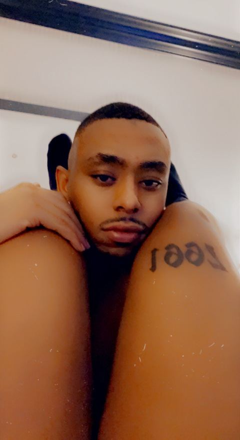 Mac D. @daddymacxxx cover picture