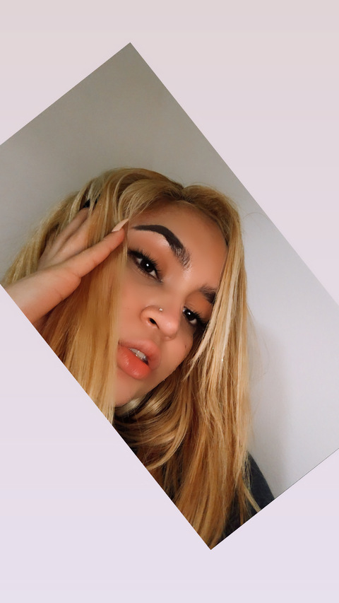 daisy @daisy.cbj cover picture