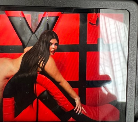 Daniela Arcila😈 @daniela_arcila1 cover picture