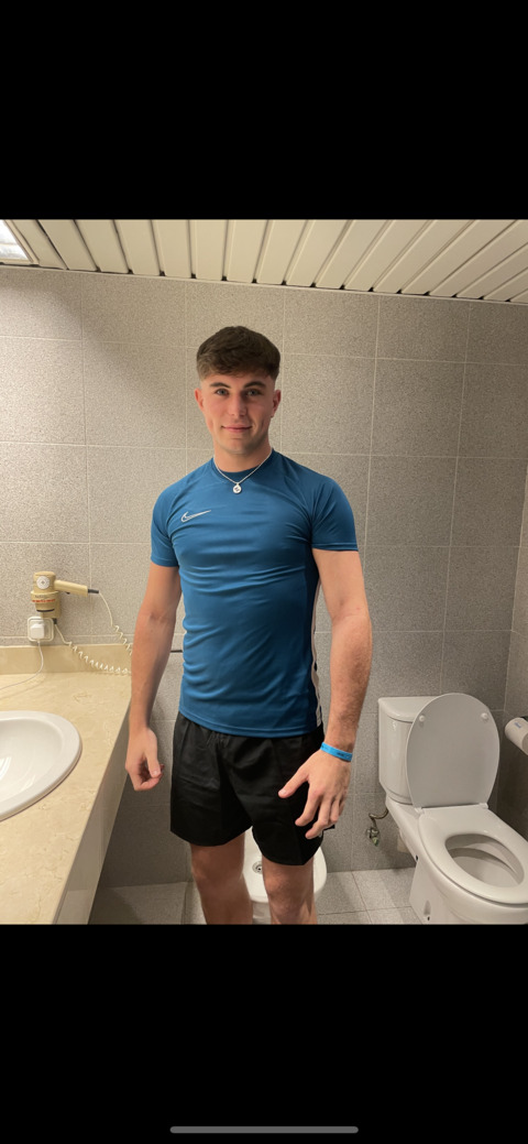 Teasing Danny Wright 😈 @dannywfree cover picture