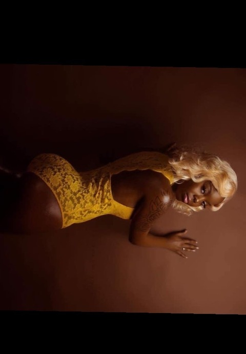 yofavdarkskinnn @darkchocolatekaay cover picture