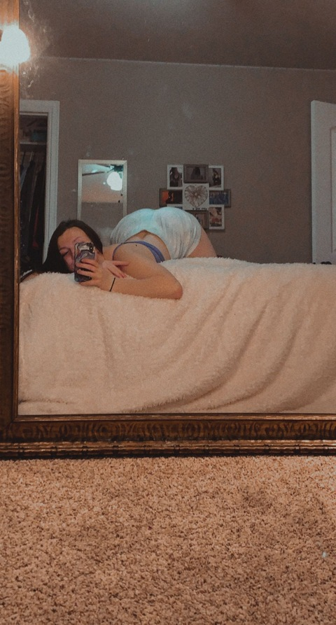 Monty @dreamgirl_xo cover picture